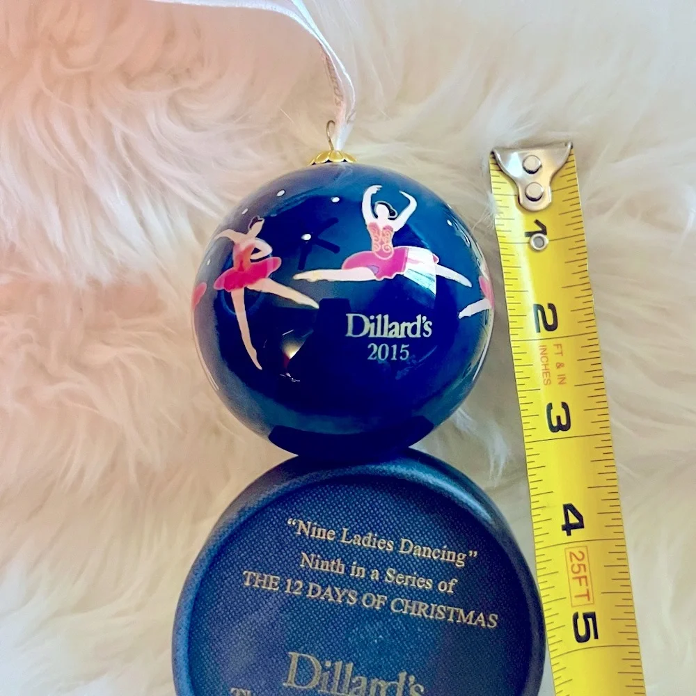 2015 DILLARDS‎ 